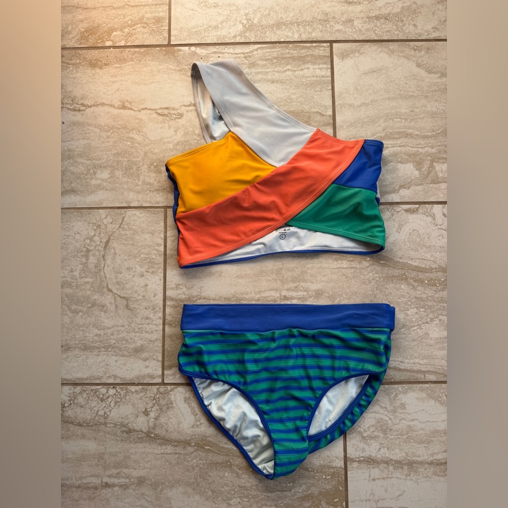 Nani Bikini